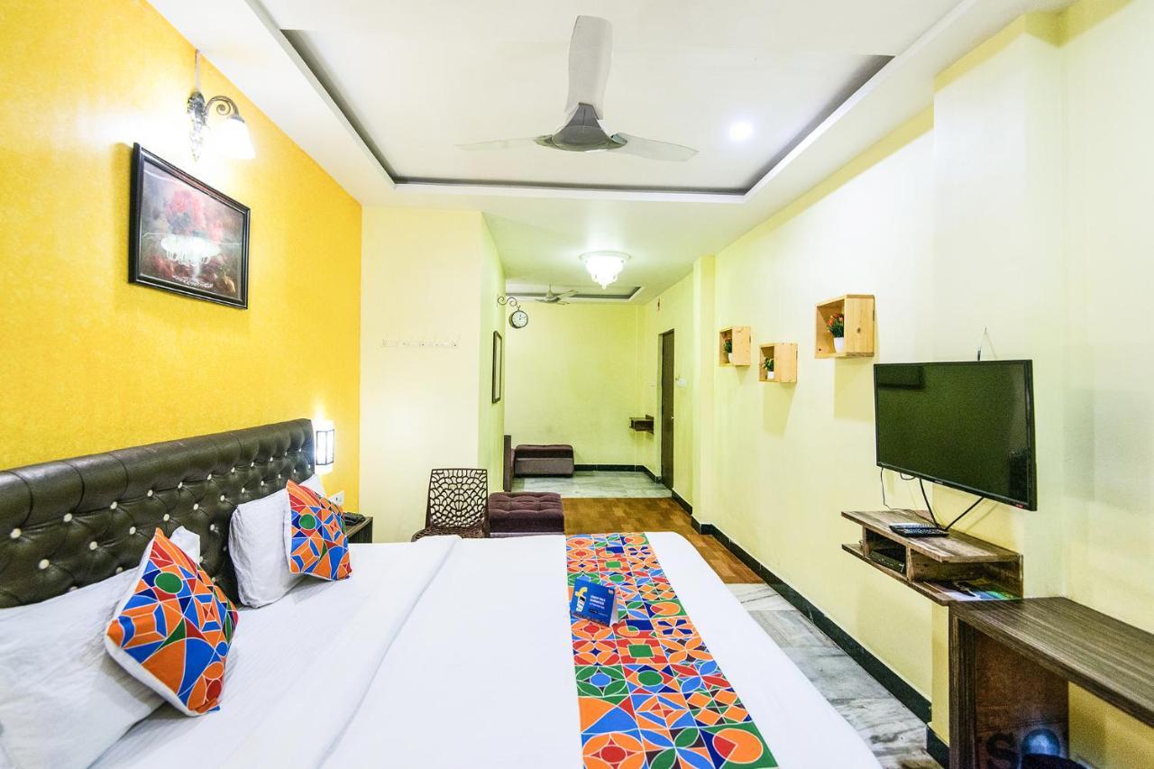 Royal Palace Marina Chennai Exterior photo