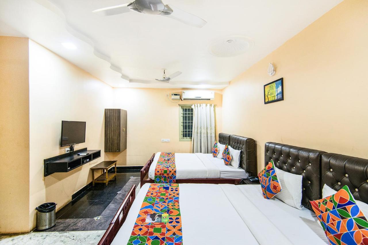 Royal Palace Marina Chennai Exterior photo