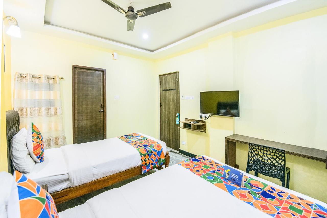 Royal Palace Marina Chennai Exterior photo